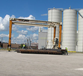 Kinder Morgan Transload operations began earlier this year at the Port with lifiting capacity of 60,000 pounds. Contact Jason Stenglein at 414-286-8150 jsteng@milwaukee.gov to have your products transloaded at the Port of Milwaukee.