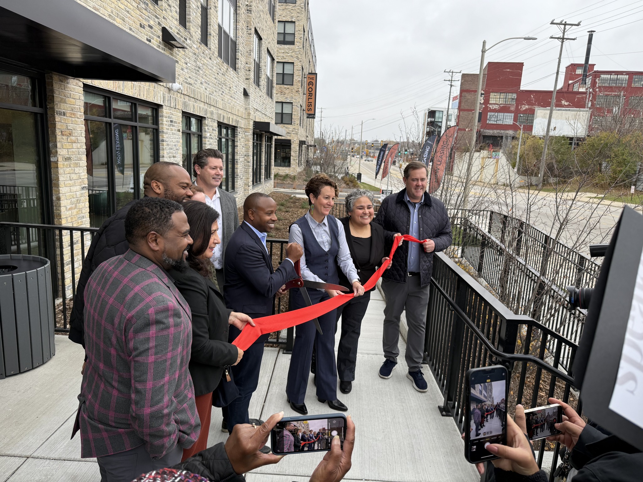 Corliss ribbon-cutting