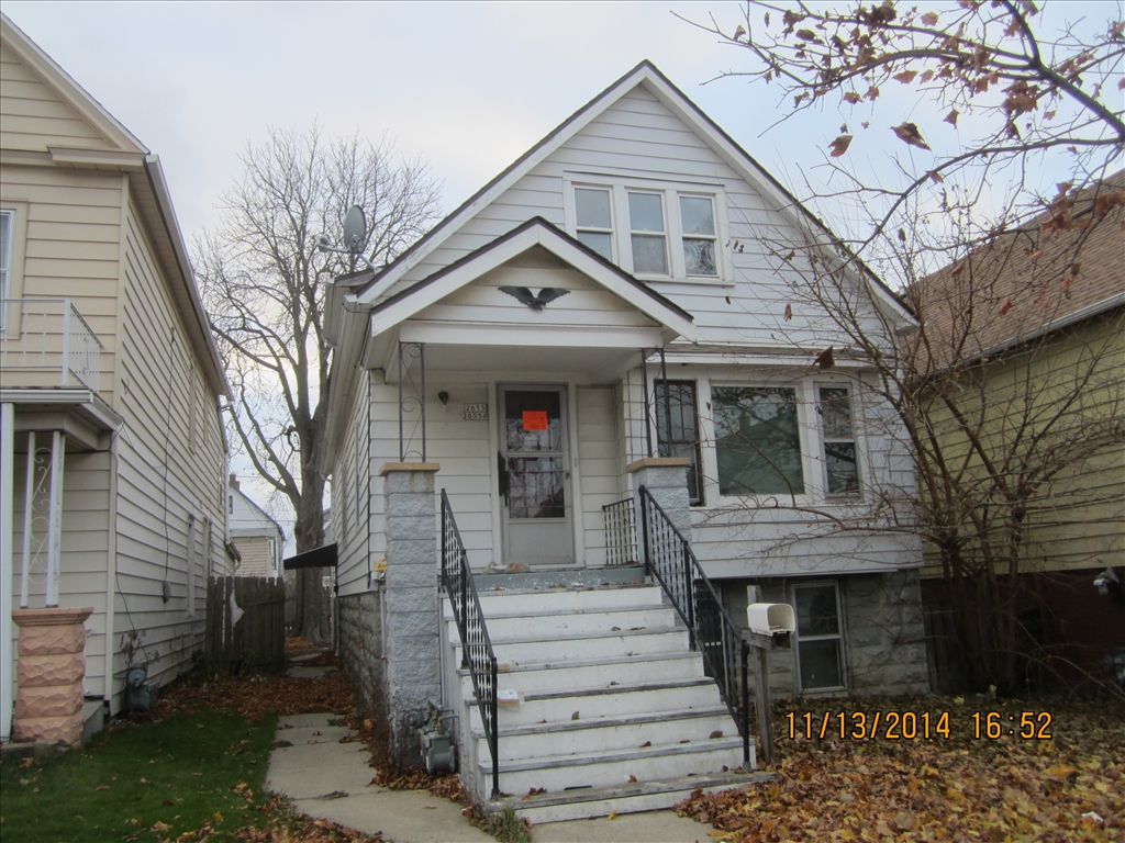 Deisi's home before rehab