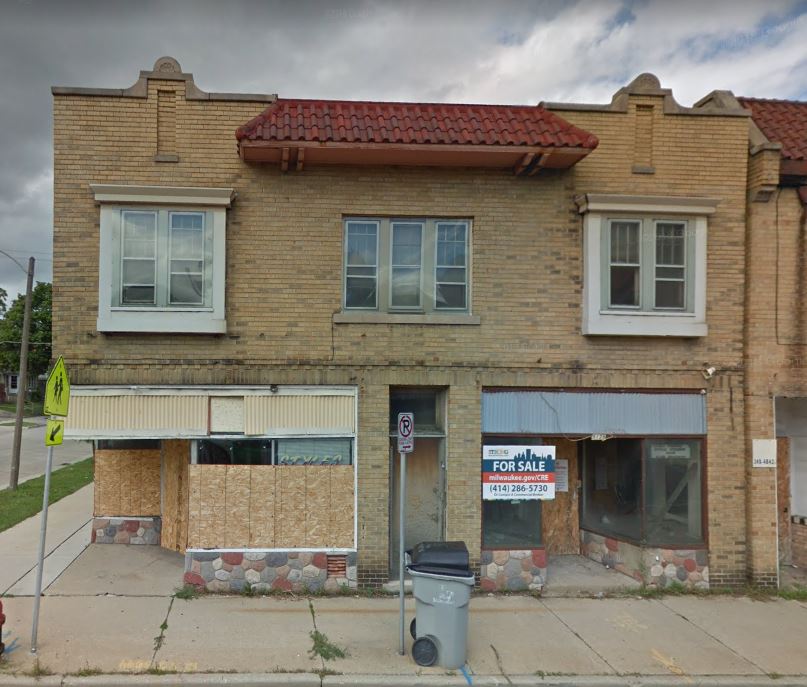 5128-30 W Center St building 