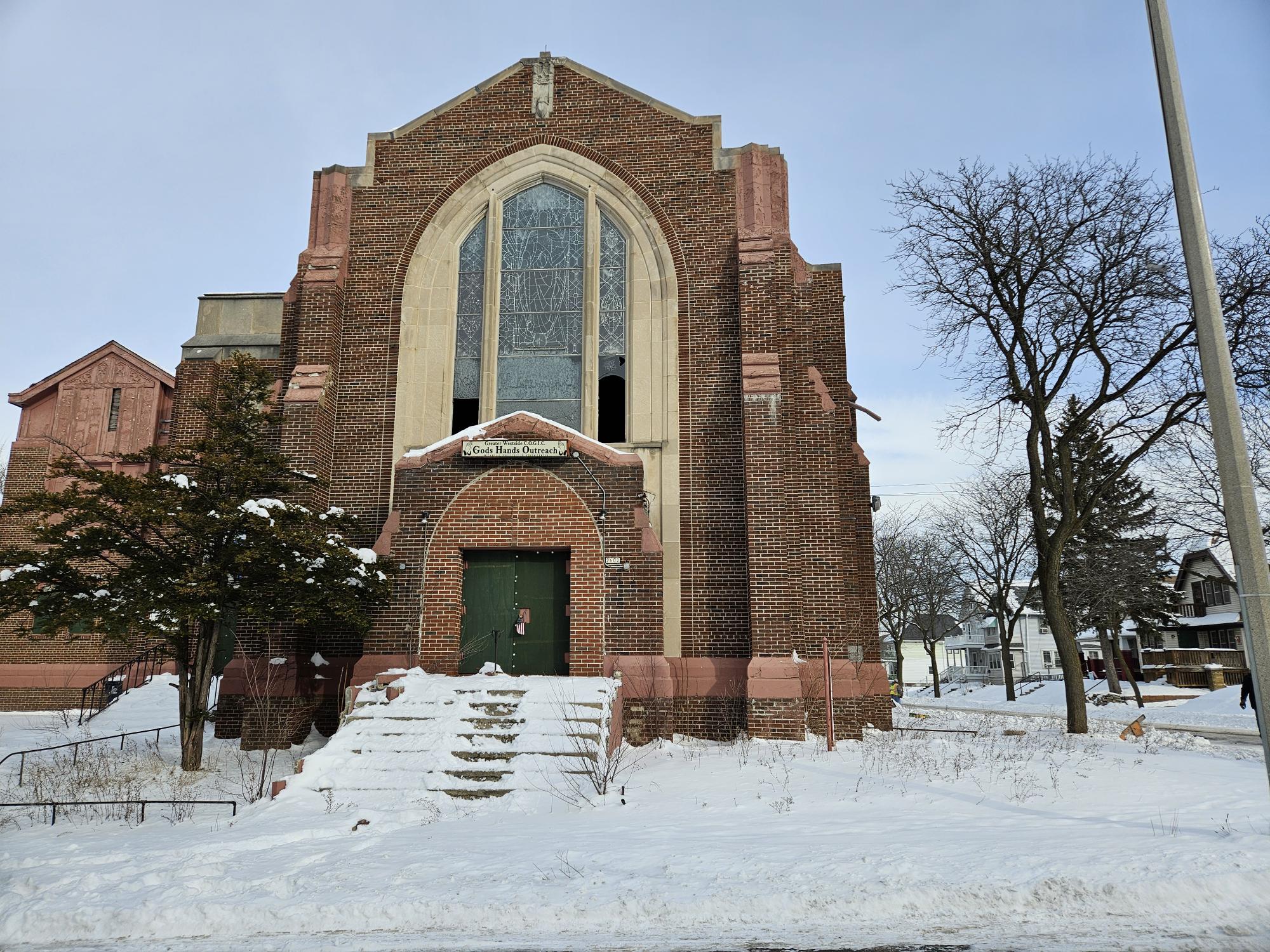 2602-12 West Auer Avenue
